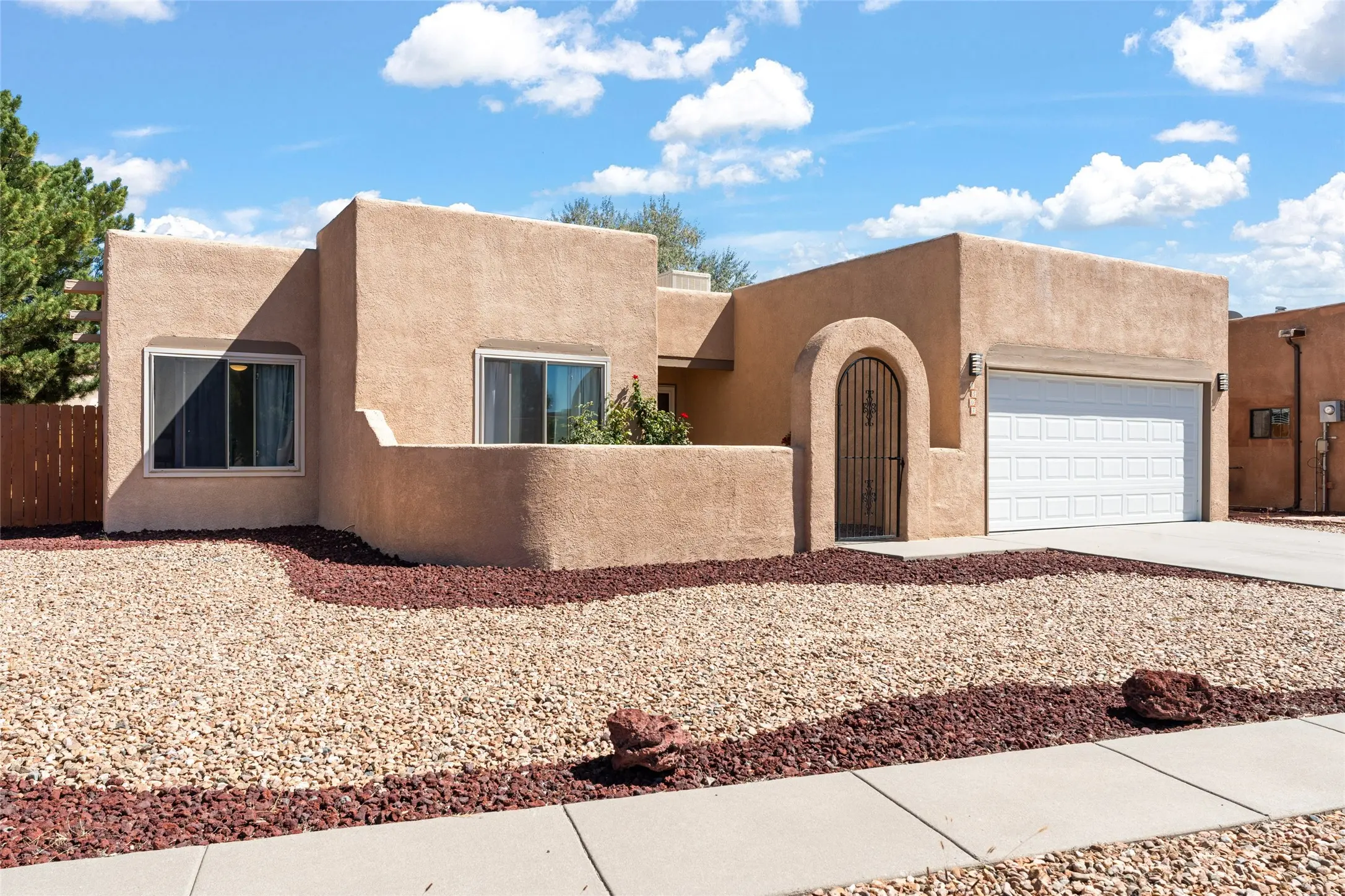 7507 Sagebrush Road, Santa Fe