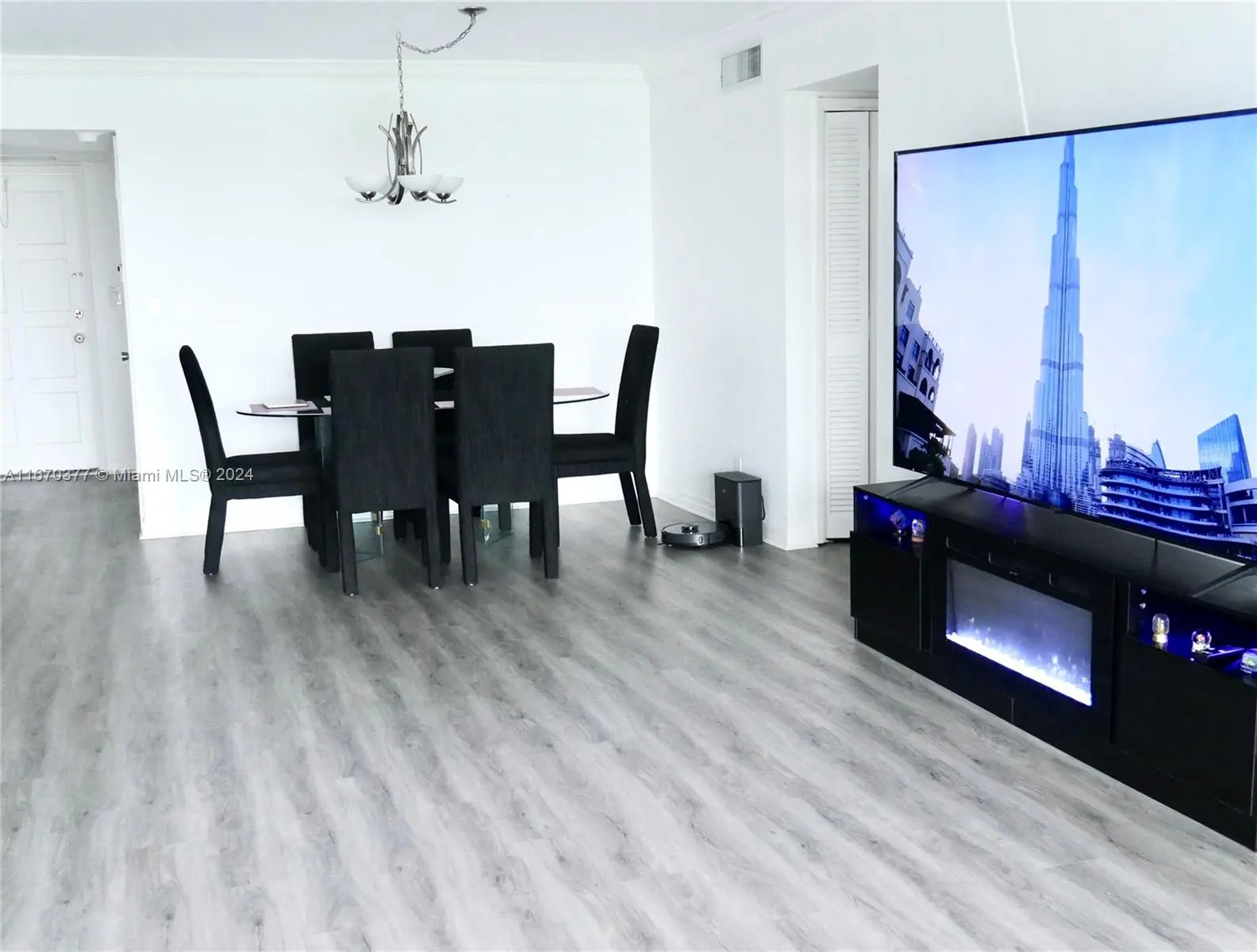 Photo of Listing #A11670377