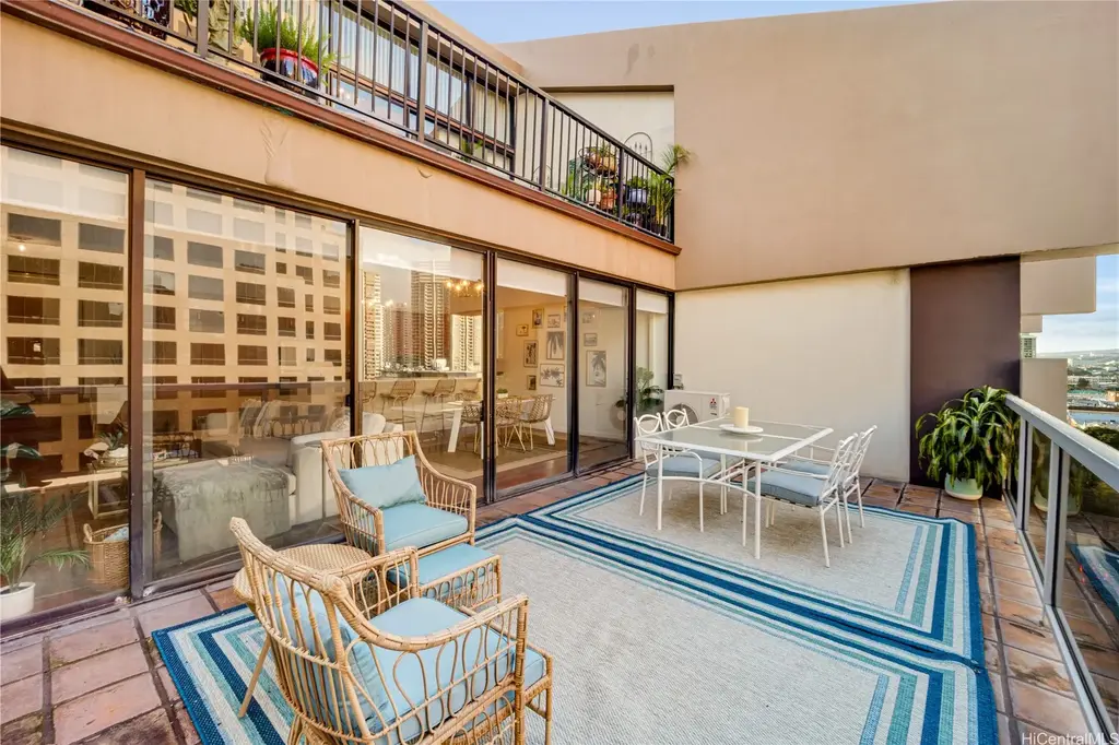 1088 Bishop Street # 1114, Honolulu