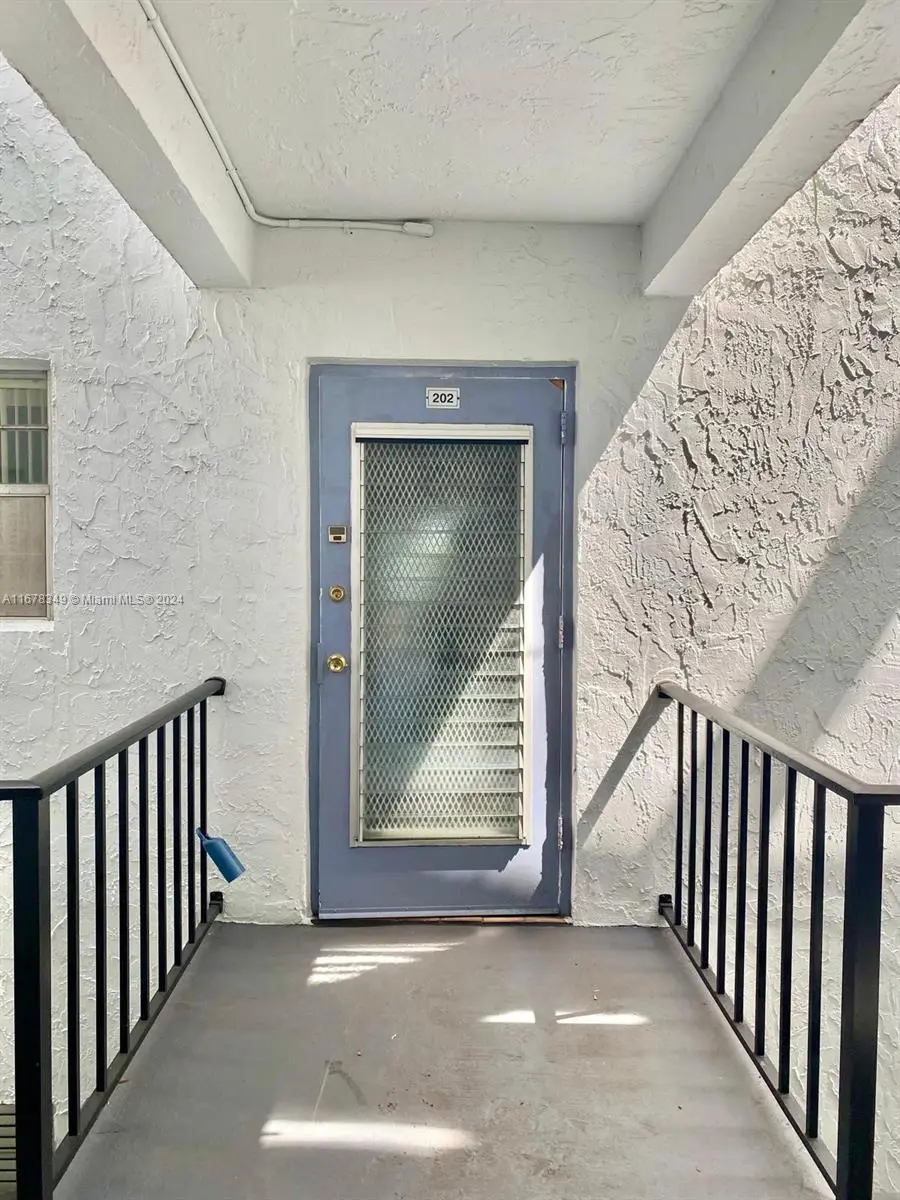 Photo of Listing #A11678349