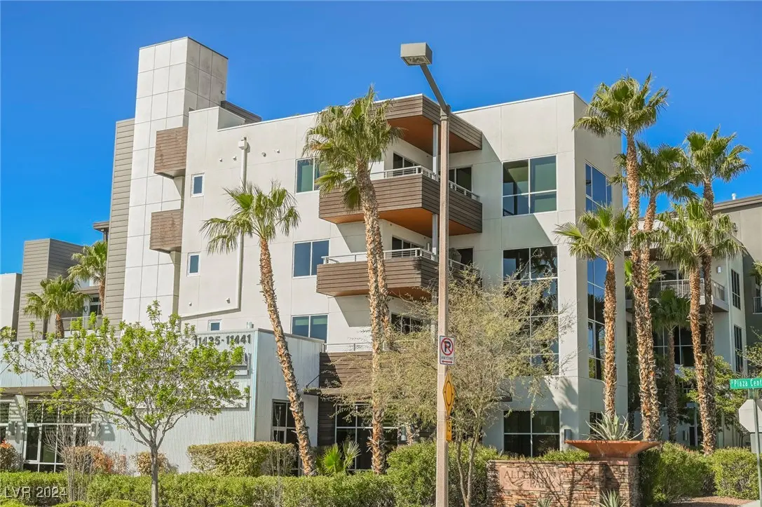 Photo of Listing #2629778