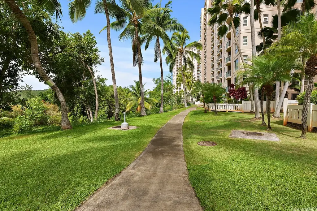 1080 Ala Napunani Street # 403, Honolulu