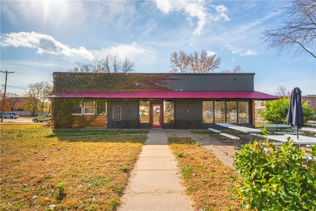 415 Third Street, Pepin