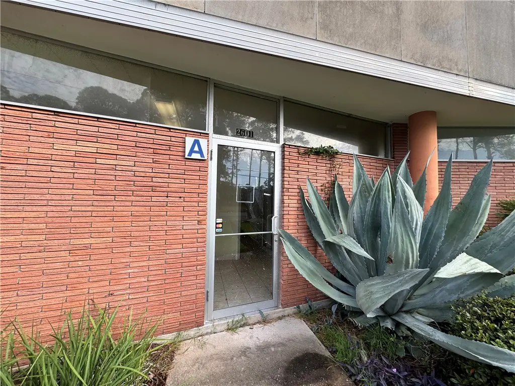 2601 Parkwood Drive A, St Simons Island