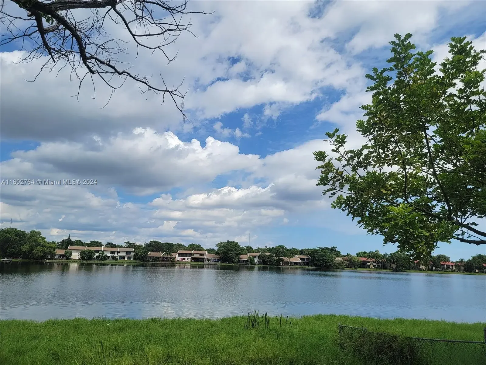 Photo of Listing #A11692764