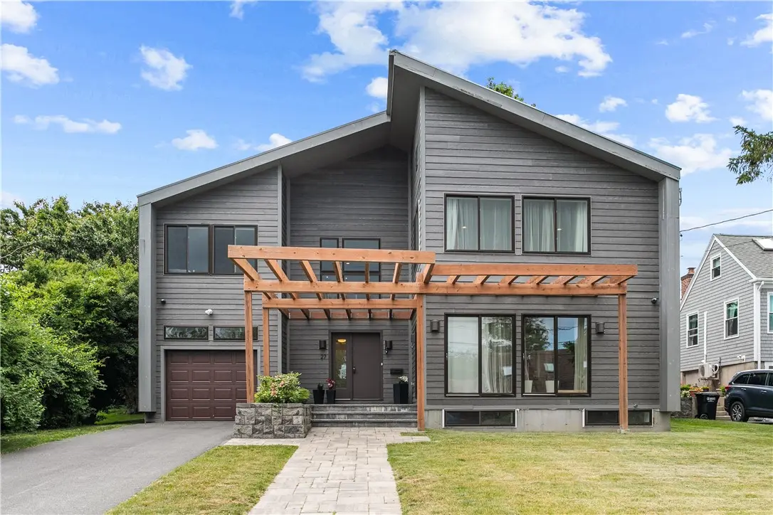 27 Weatherly Ave, Newport