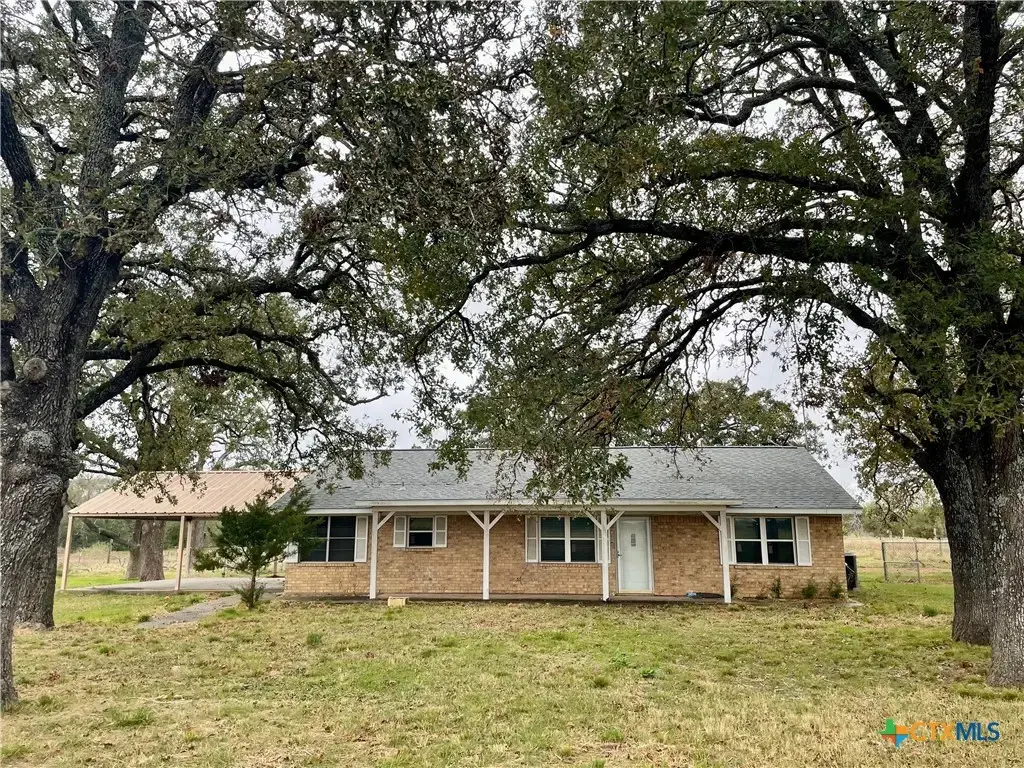7608 N Hwy 14, Kosse