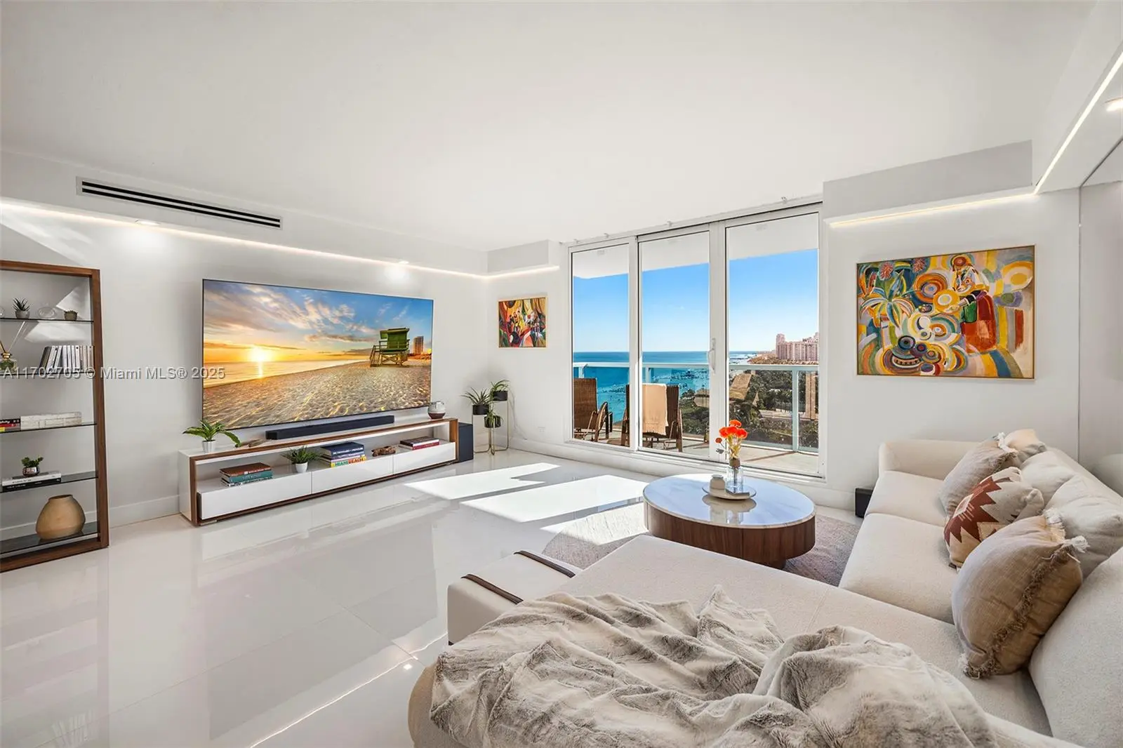 Photo of Listing #A11702705