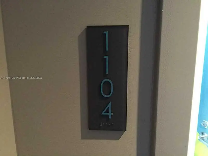 Photo of Listing #A11705726