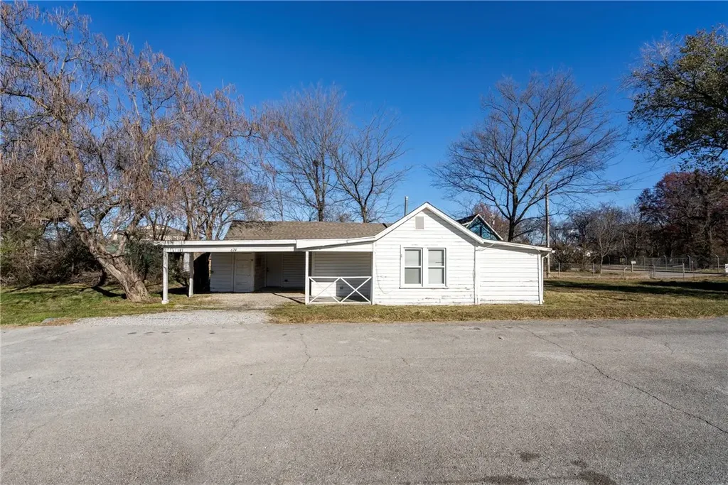 624 Hico Street, Siloam Springs
