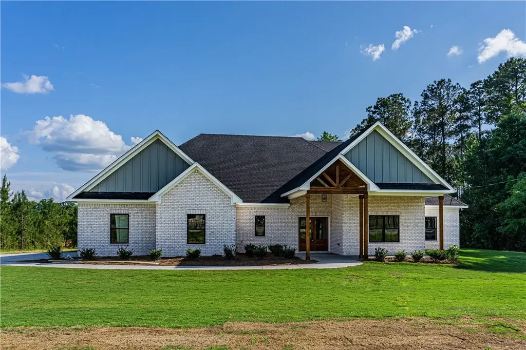 9186 Lee Rd 158, Salem