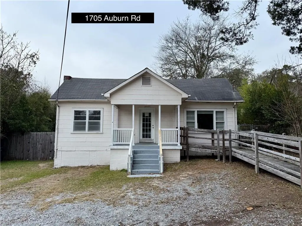 1705 Auburn Road, Phenix City