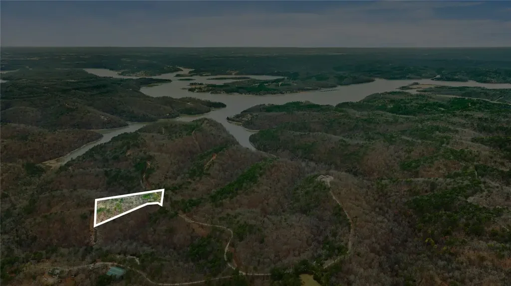 Crookwood Court, Rogers