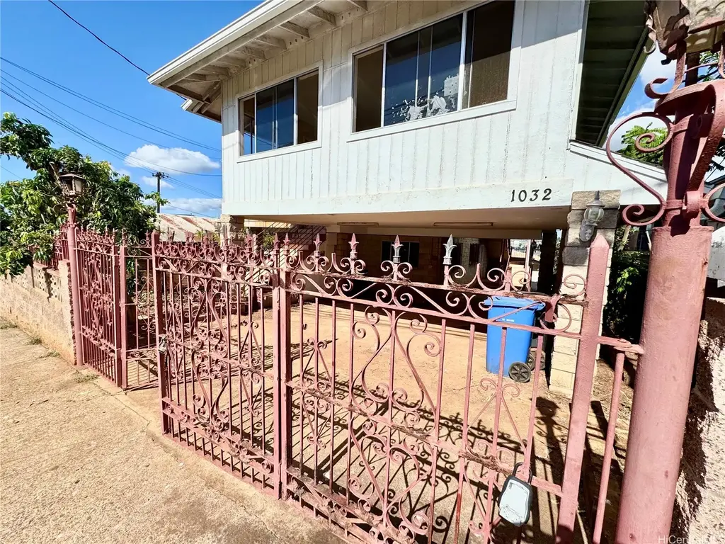 1032 Maluna Street, Honolulu