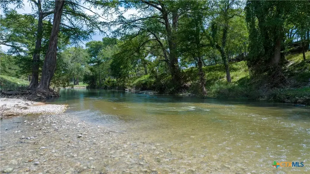 46 Ranch Road 1621, Comfort