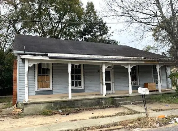 1003 16th Street, Phenix City