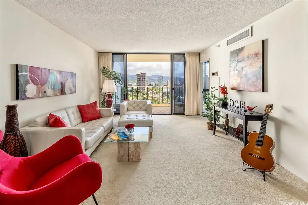 990 Ala Nanala Street # 17a, Honolulu