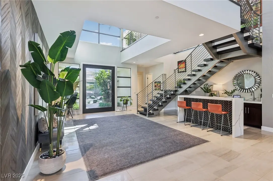 Photo of Listing #2644087