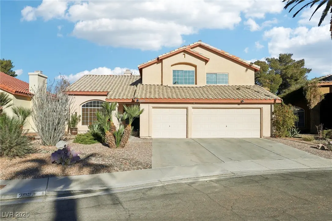 Photo of Listing #2645511