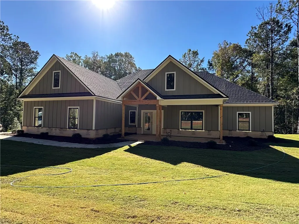 373 Lee Rd 246, Salem