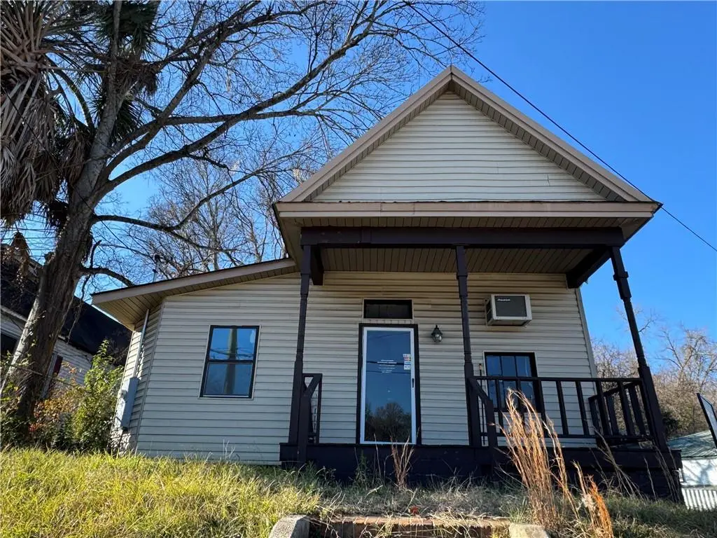 827 Seale Road, Phenix City