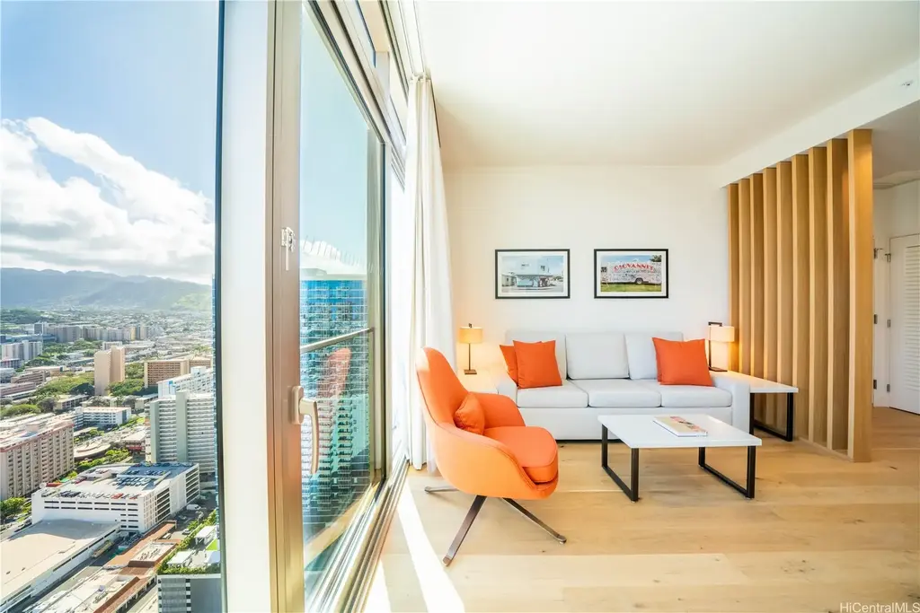 (unit #3906) 1390 Kapiolani Boulevard, Honolulu
