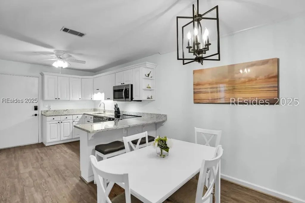 45 Folly Field Road 20j, Hilton Head Island