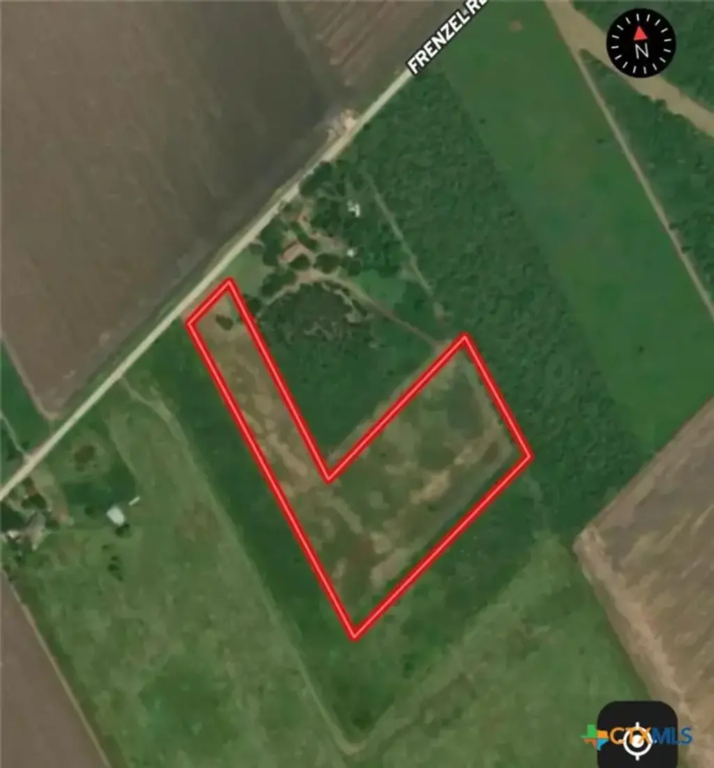 08 County Road 319, Edna