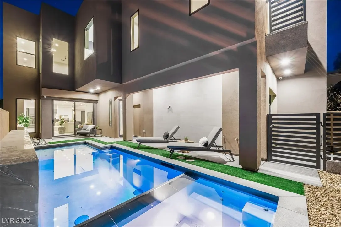 Photo of Listing #2646859