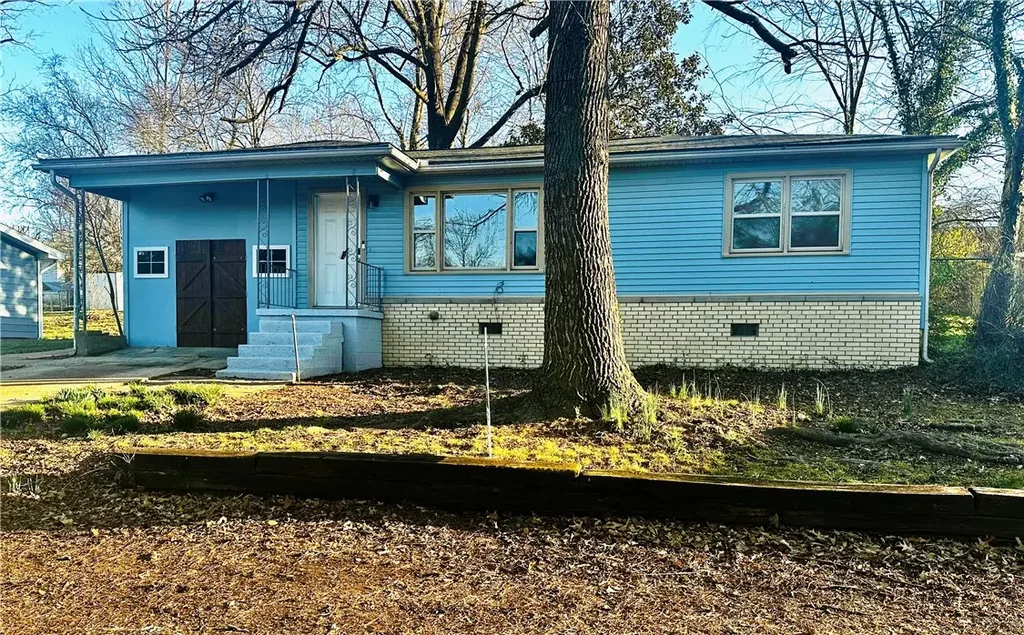 702 Beverly Drive, Harrison