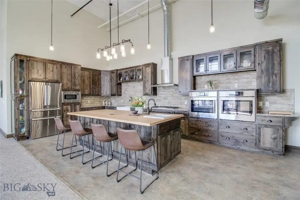 1363 Montana Avenue 301, Billings