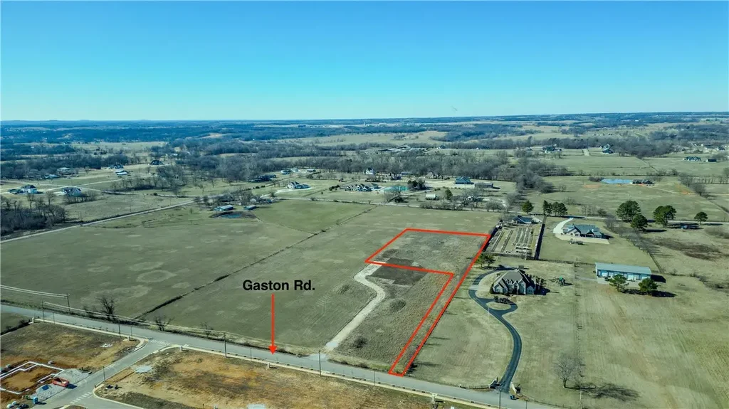 Gaston Road, Bentonville