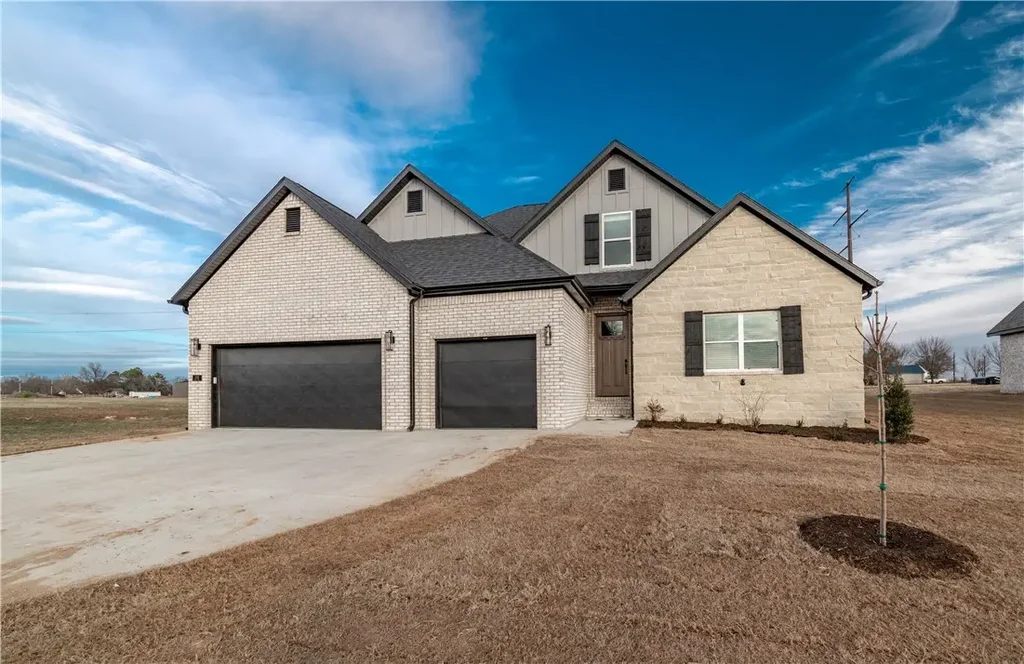 298 Fiori Street, Springdale