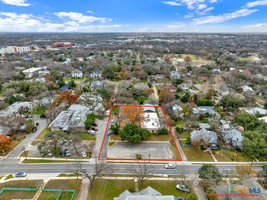 715 W Hopkins Street, San Marcos