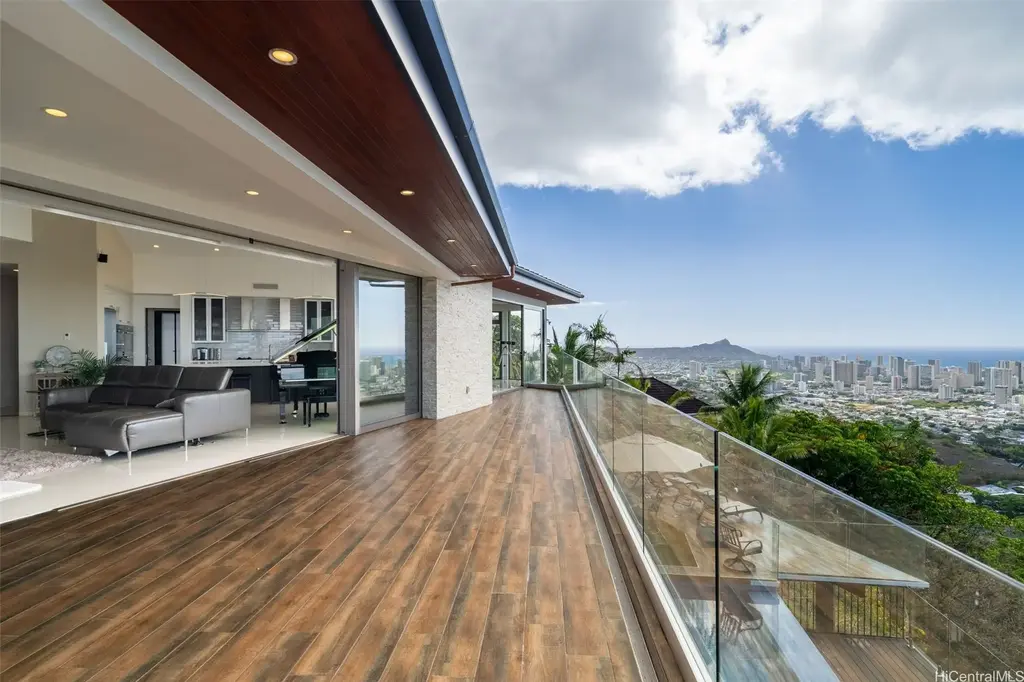 2809 Round Top Drive, Honolulu