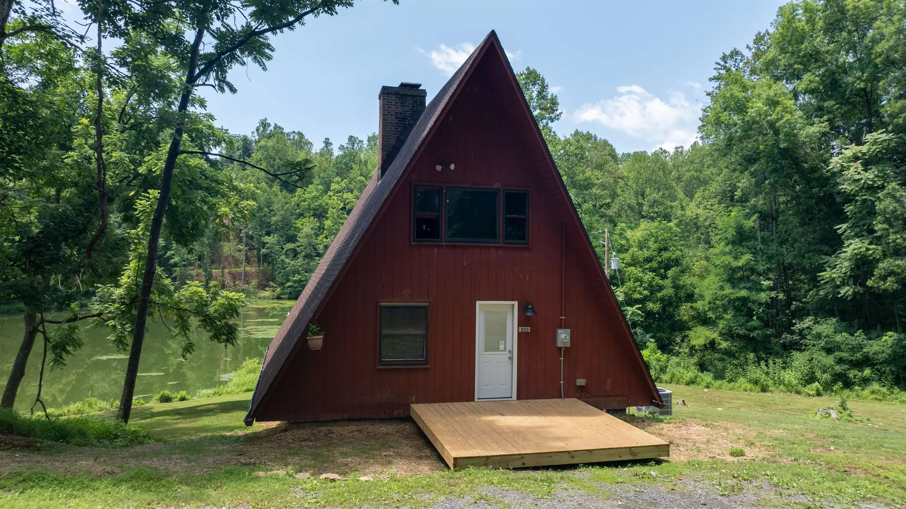 225 Opus Ln 1 Of 5 See Map, Amherst