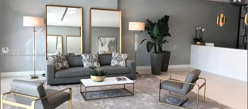 Photo of Listing #A11734387