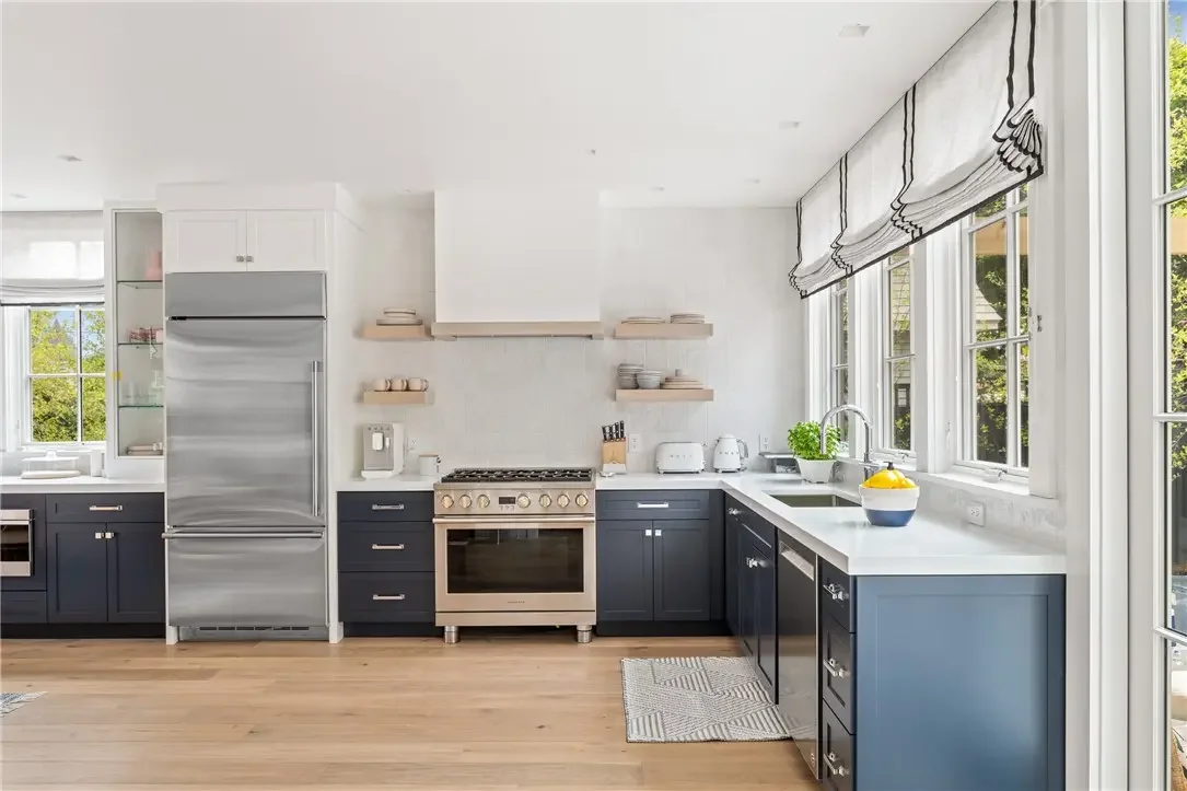 81 Roseneath Ave, Newport