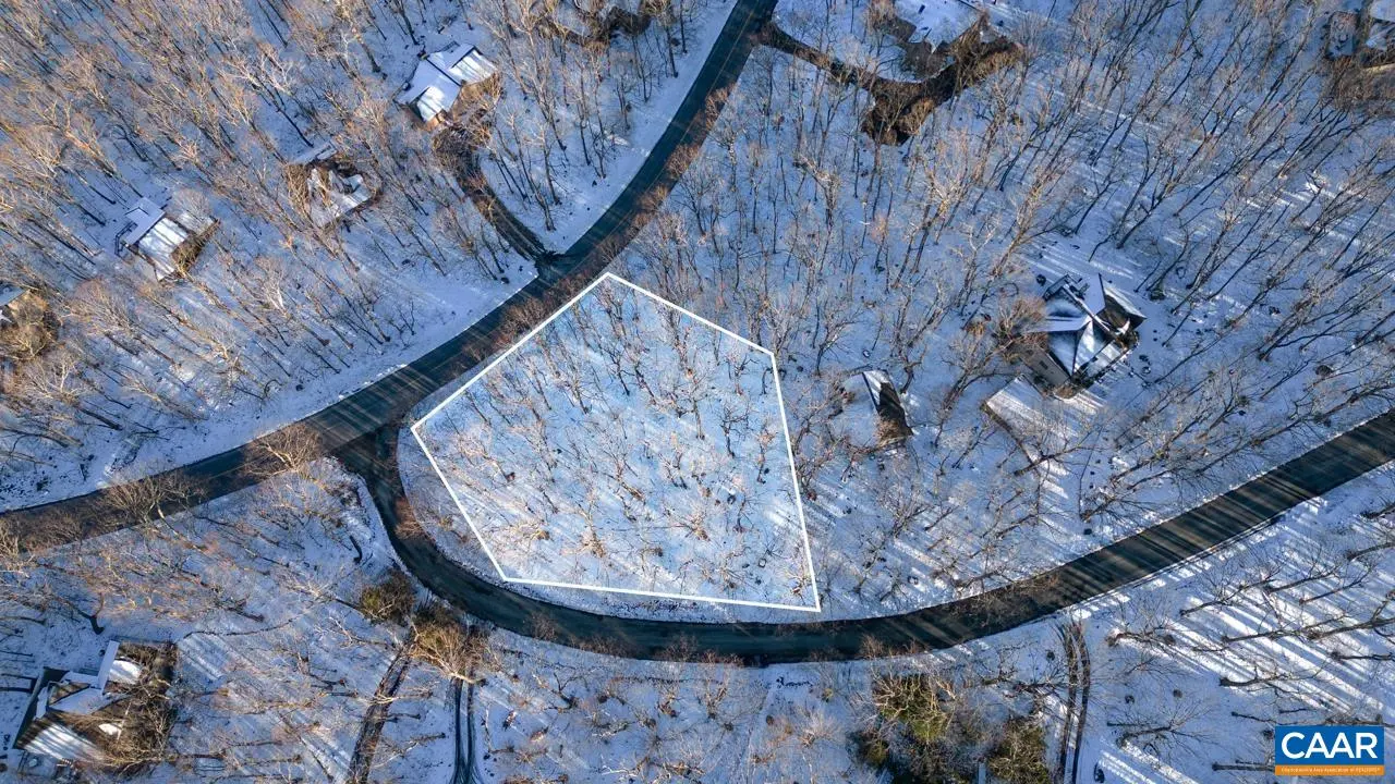 11 Fairway Oaks Ln, Wintergreen