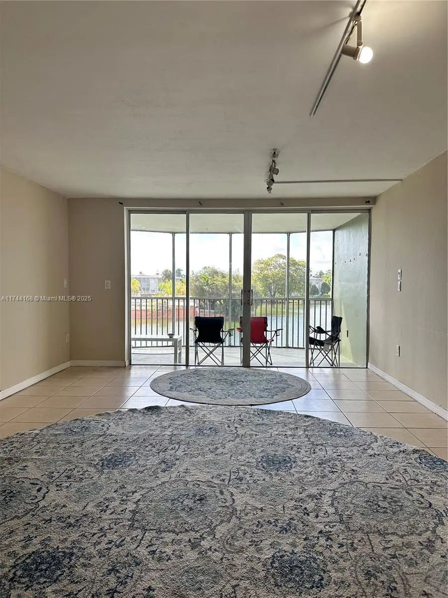 Photo of Listing #A11744168