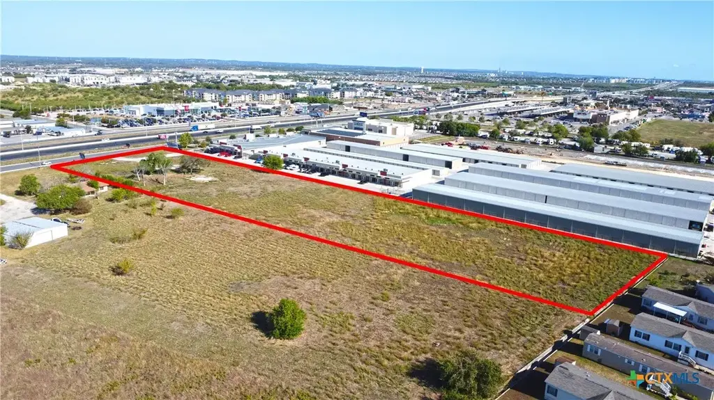 2050 N Ih 35, New Braunfels