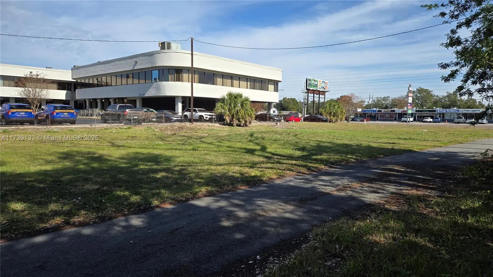 4 of 9 - 0 N Semoran Blvd N Semoran Blvd N Semoran Boulevard, , FL