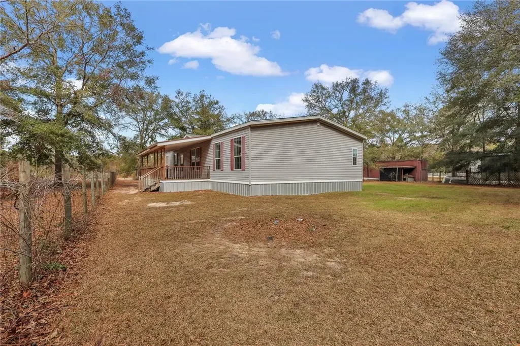 47 Yellow Pine Road, Jesup