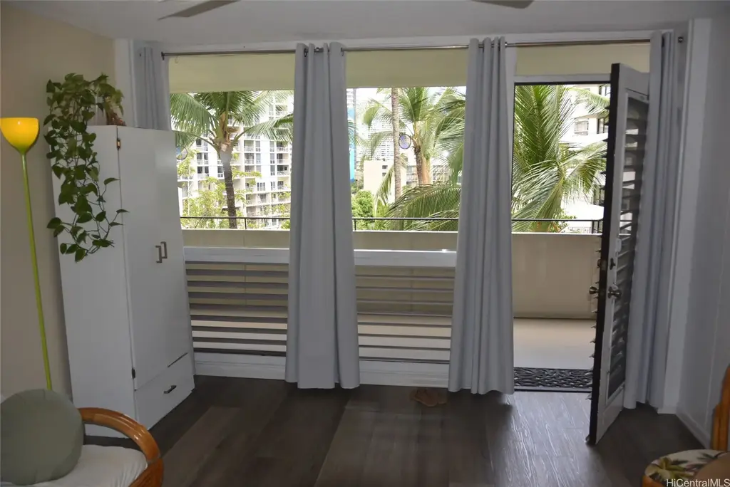 425 Ena Road # 705c, Honolulu