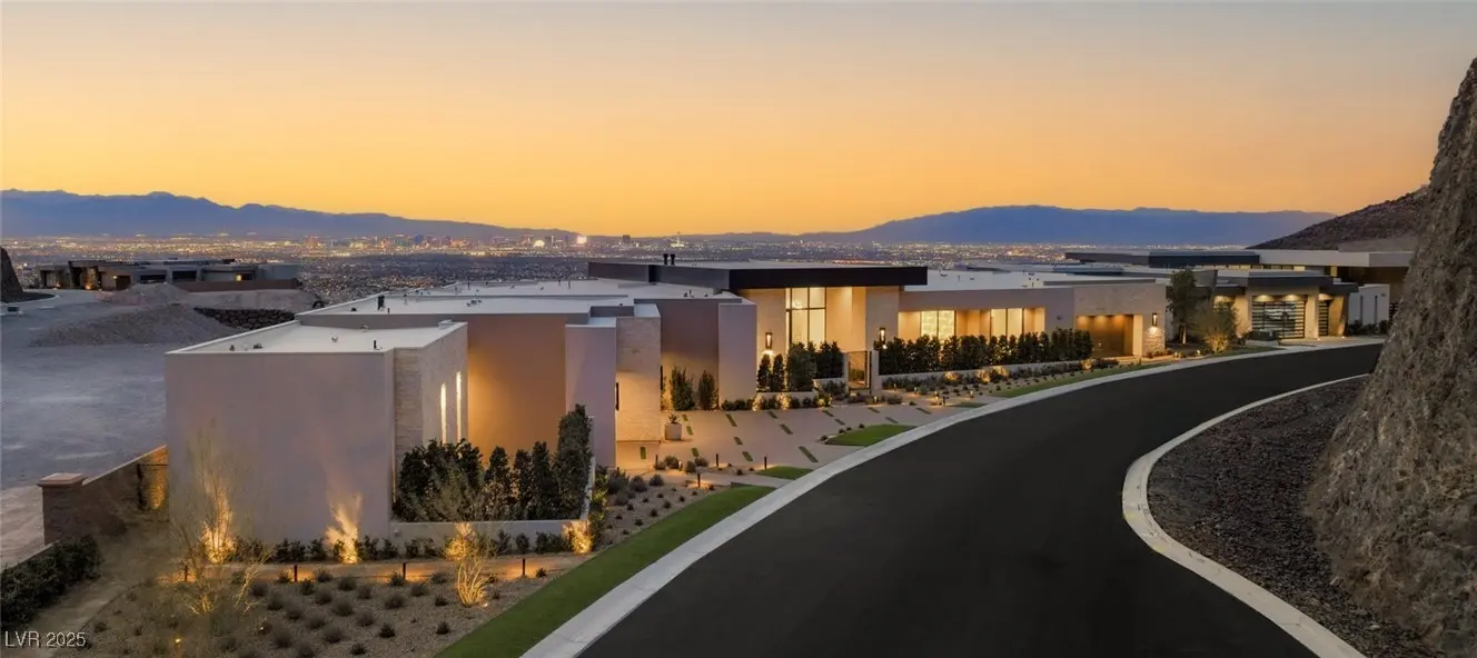 Photo of Listing #2656283