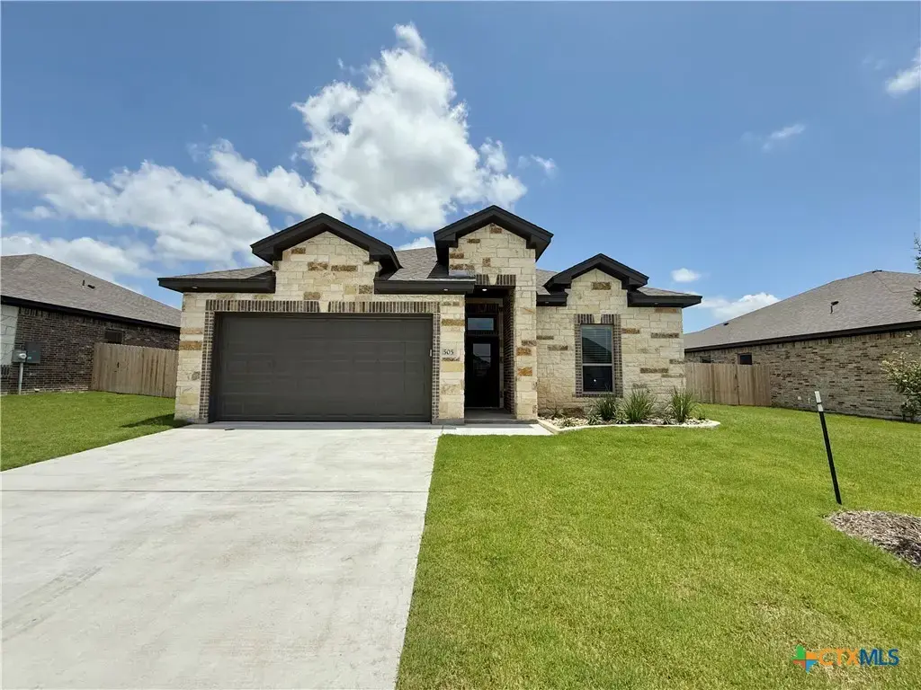 505 Magnolia Drive, Troy