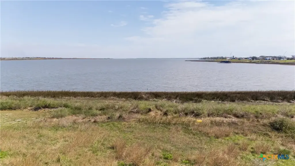 Lot 32 S Blue Heron Drive, Port Lavaca