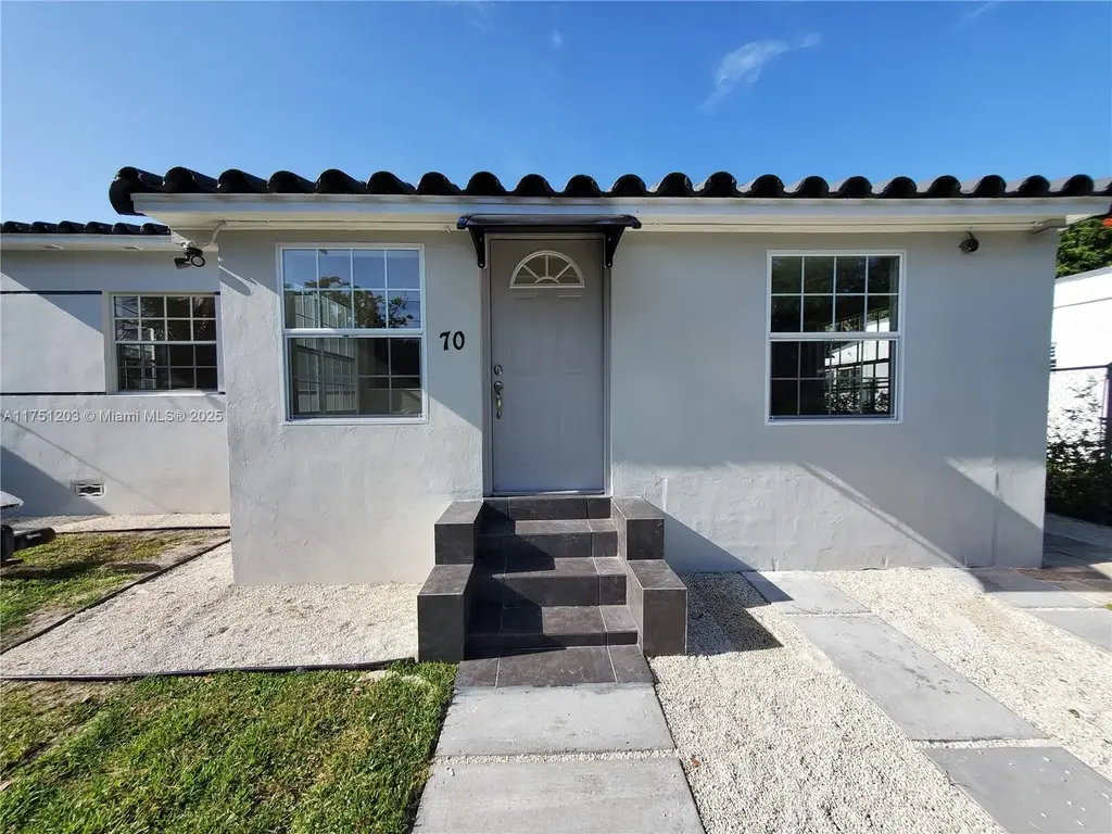 70 Nw 33rd St, Miami