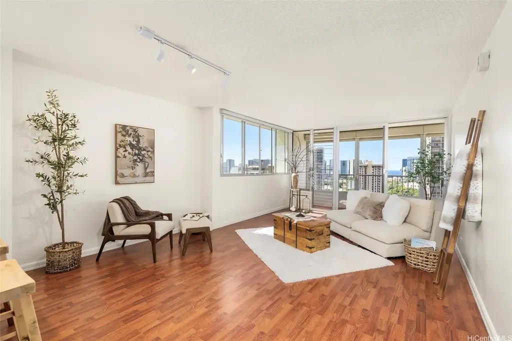 1515 Ward Avenue # 806, Honolulu