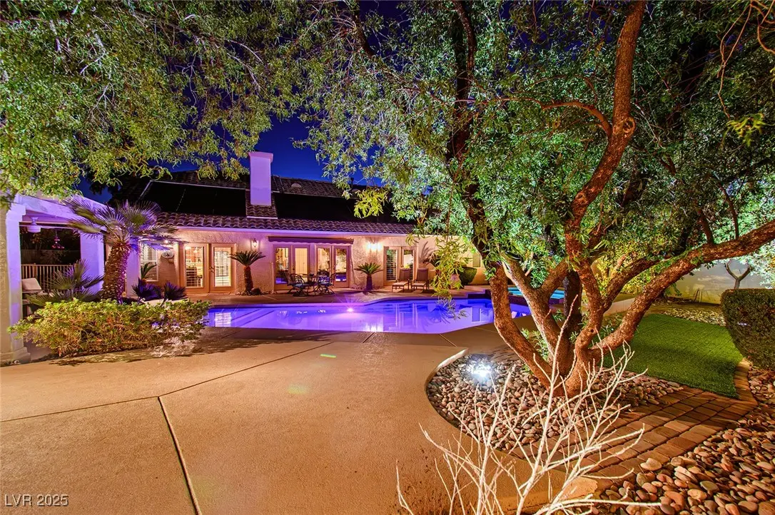 Photo of Listing #2659327